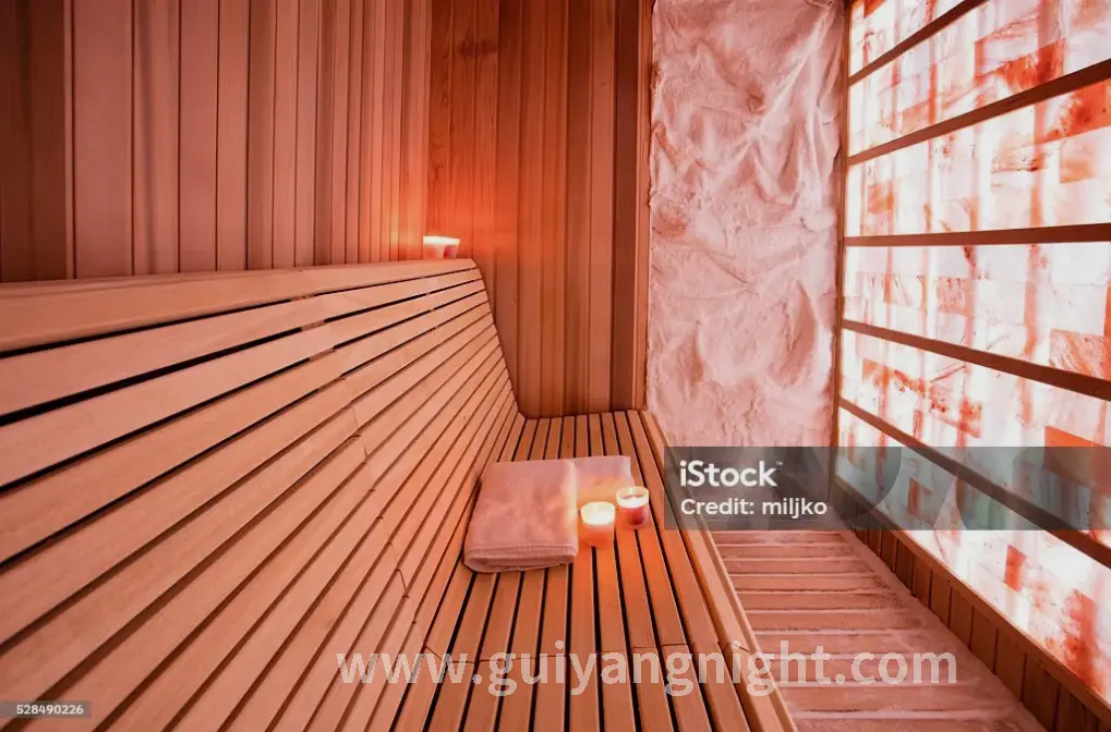 按摩店内的舒适休息区